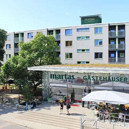 Martas Gaestehaeuser Hauptbahnhof Berlin-2